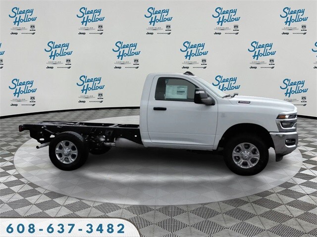 2026 Ram 3500 Tradesman photo 3