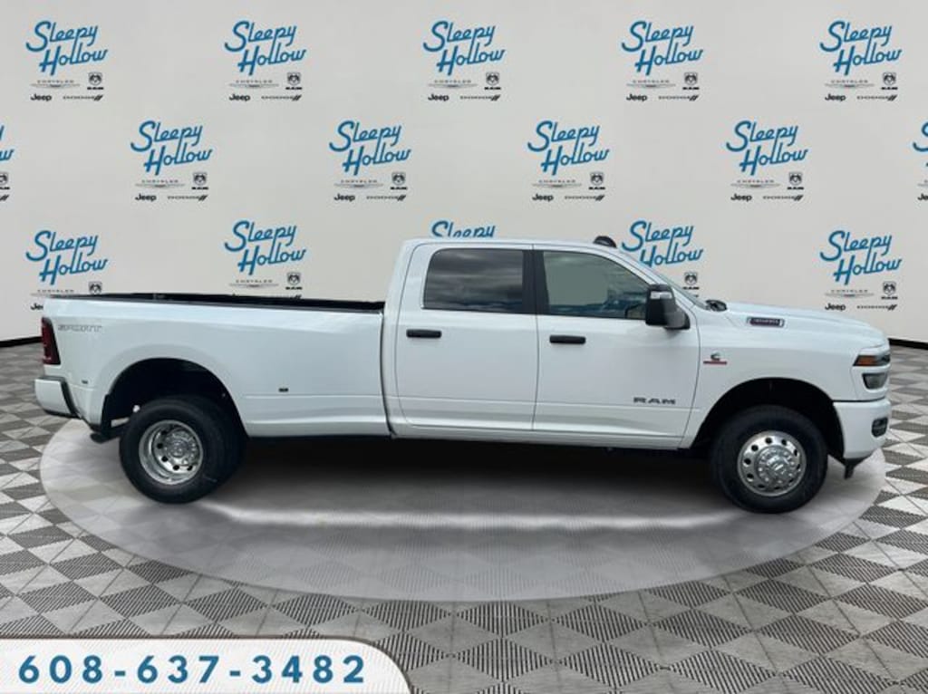 New 2026 Ram 3500 BIG HORN CREW CAB 4X4 8' BOX Pickup