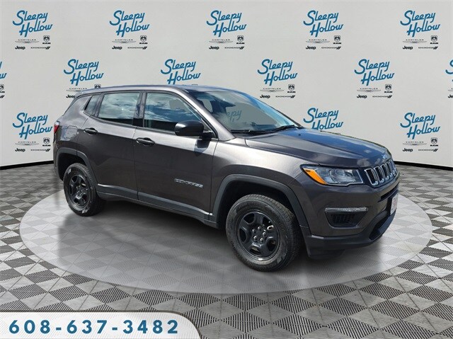2018 Jeep Compass Sport photo 3