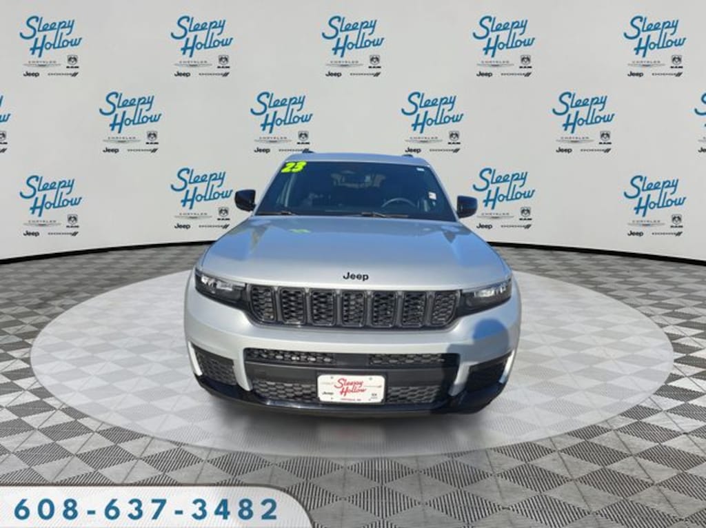 Used 2023 Jeep Grand Cherokee L Laredo SUV