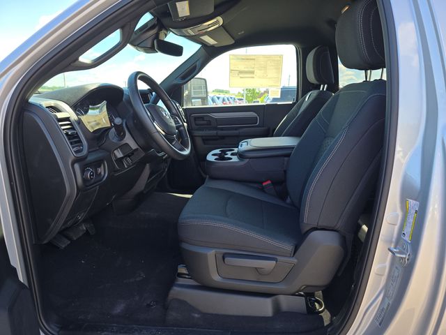 2026 RAM 3500 Tradesman - Photo 9