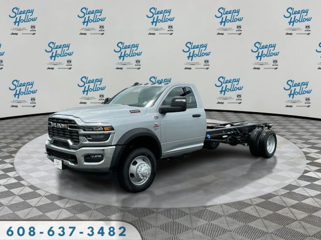 New 2026 Ram 5500 Chassis Cab TRADESMAN REGULAR 4X4 108' CA Pickup