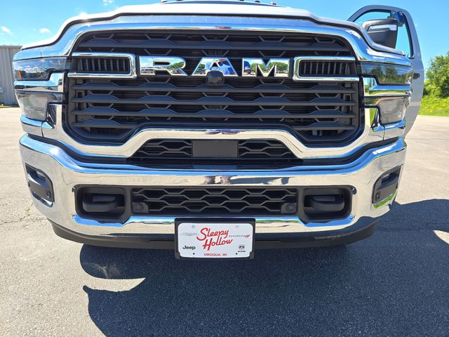 2026 RAM 3500 Tradesman - Photo 14