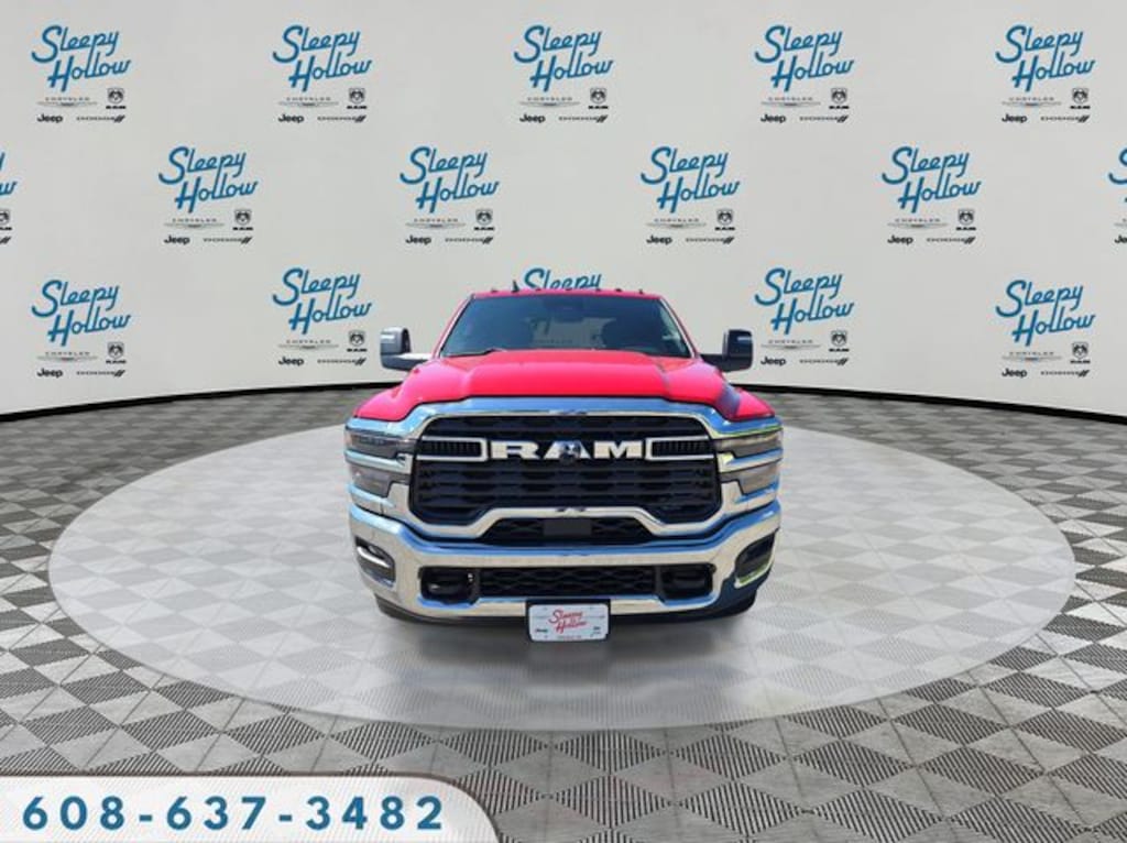 New 2026 Ram 3500 Chassis Cab TRADESMAN CREW 4X4 60' CA Pickup