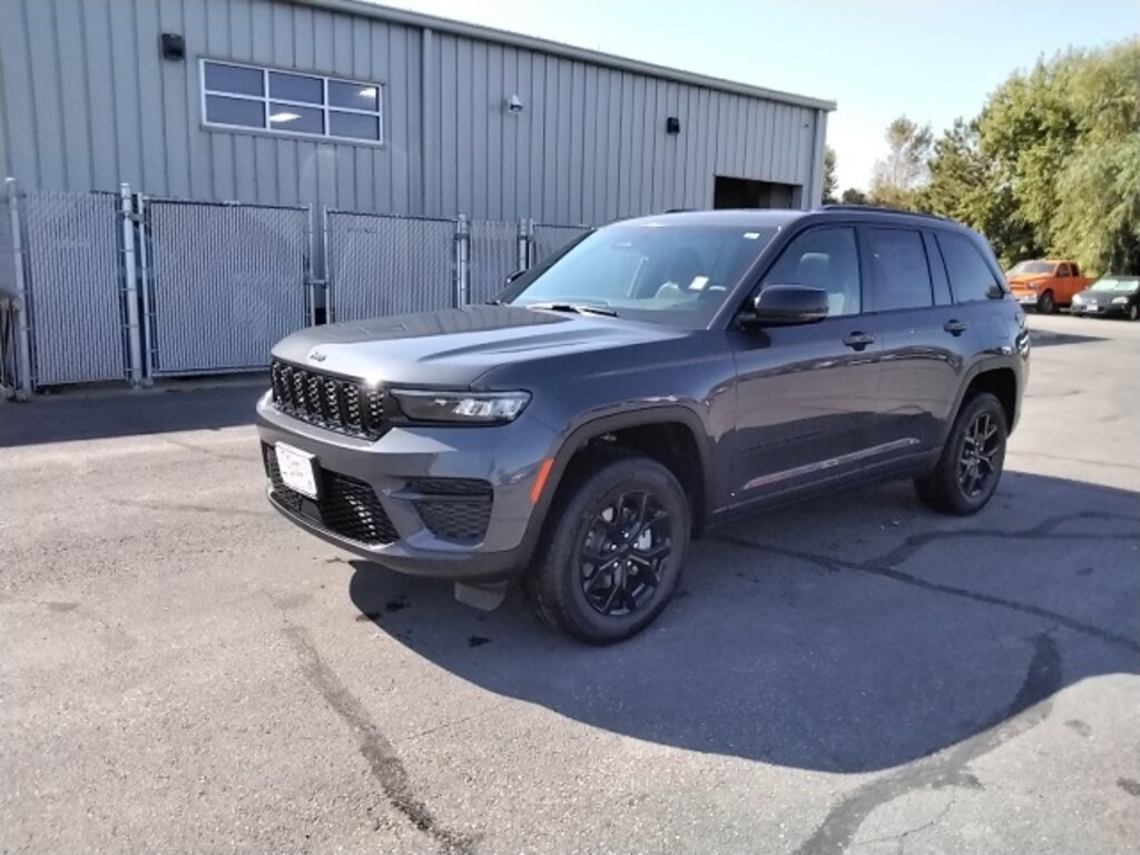 New 2025 Jeep Grand Cherokee ALTITUDE X 4X4 Sport Utility