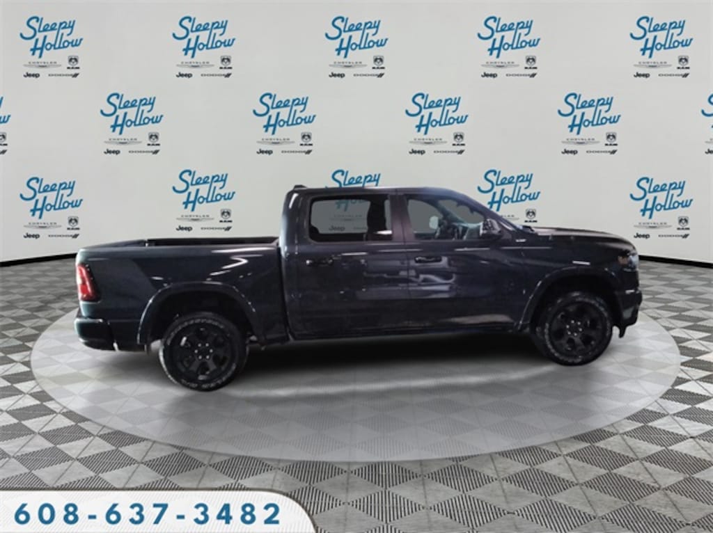 New 2026 Ram 1500 BIG HORN CREW CAB 4X4 5'7 BOX Truck