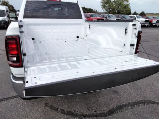 2026 RAM 2500 Tradesman - Photo 12