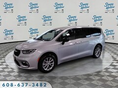 2026 Chrysler Pacifica SELECT AWD Passenger Van