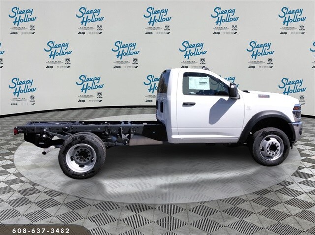 2025 Ram 5500 Tradesman photo 4