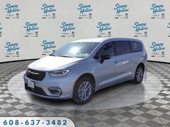 2026 Chrysler Pacifica SELECT AWD Passenger Van