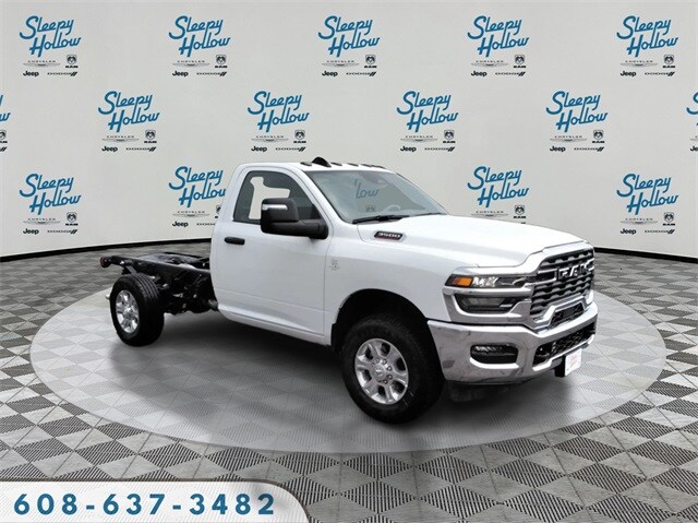 2026 Ram 3500 Tradesman photo 2