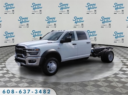 2025 Ram 5500 Chassis Cab 5500 TRADESMAN CHASSIS CREW CAB 4X4 60' CA Pickup