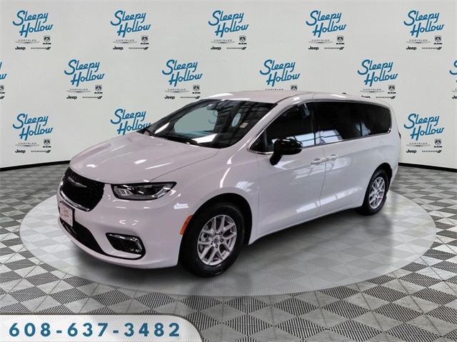 2025 Chrysler Pacifica Select's photo