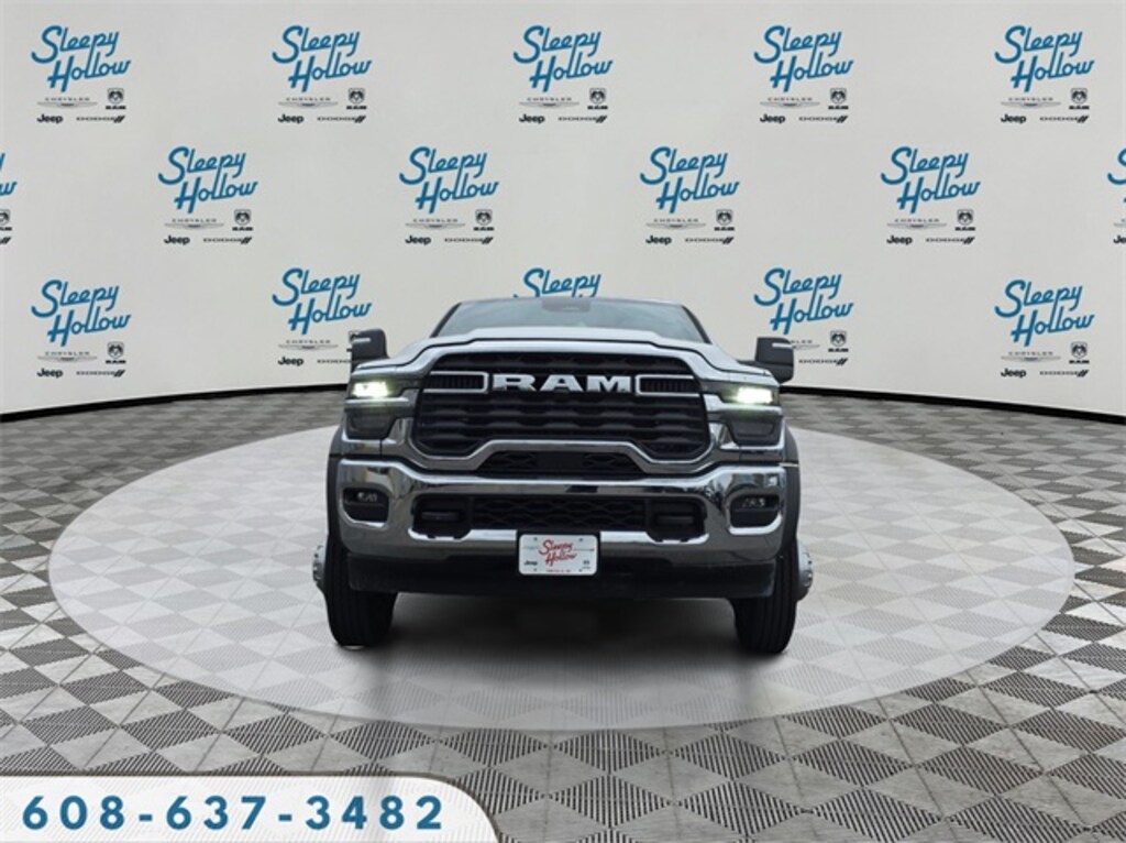 New 2025 Ram 5500 Chassis Cab 5500 TRADESMAN CHASSIS CREW CAB 4X4 60' CA Pickup