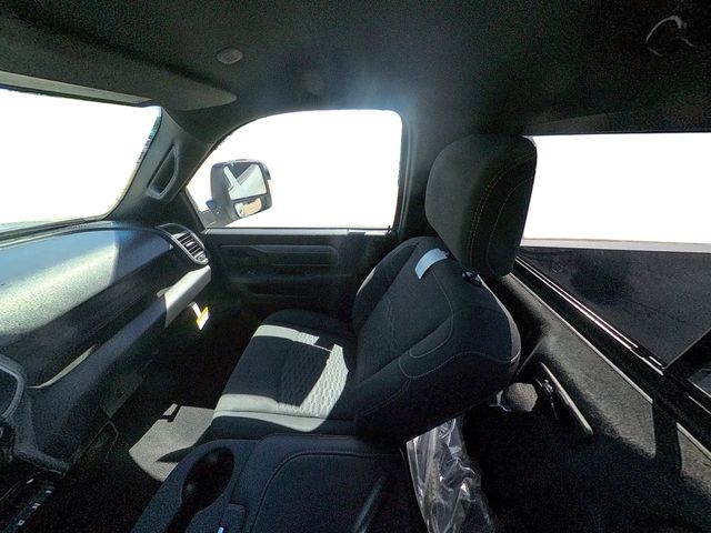 2026 RAM 3500 Tradesman - Photo 35
