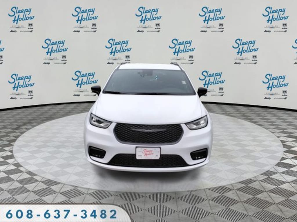 New 2026 Chrysler Pacifica SELECT AWD Passenger Van