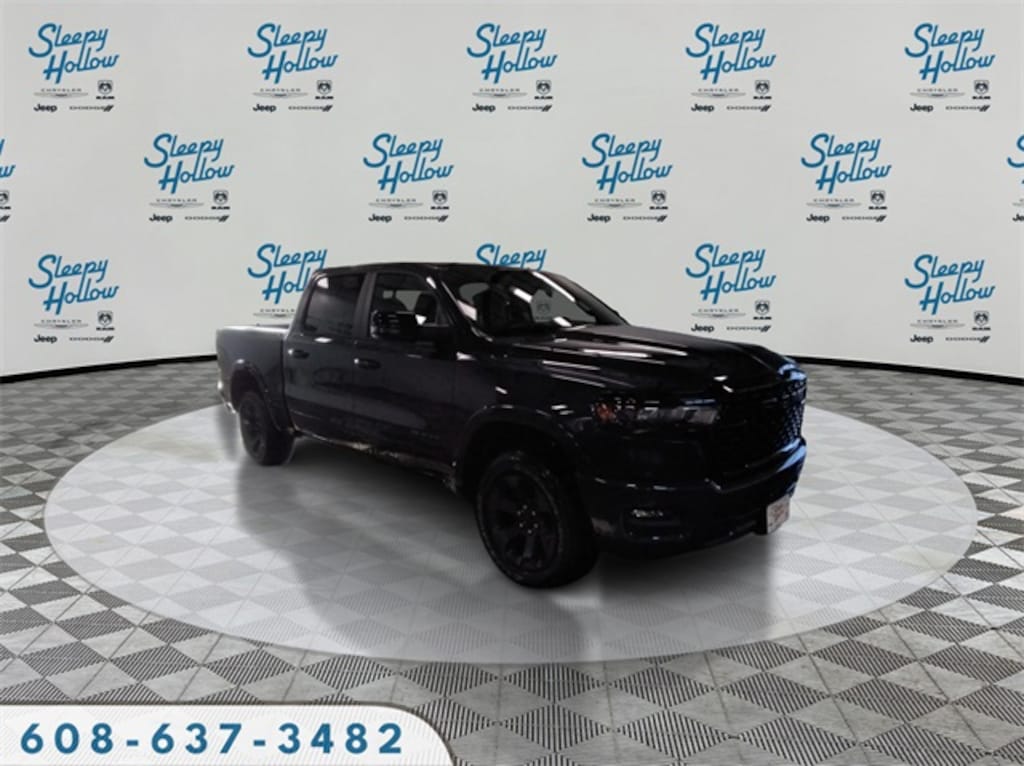 New 2026 Ram 1500 BIG HORN CREW CAB 4X4 5'7 BOX Truck