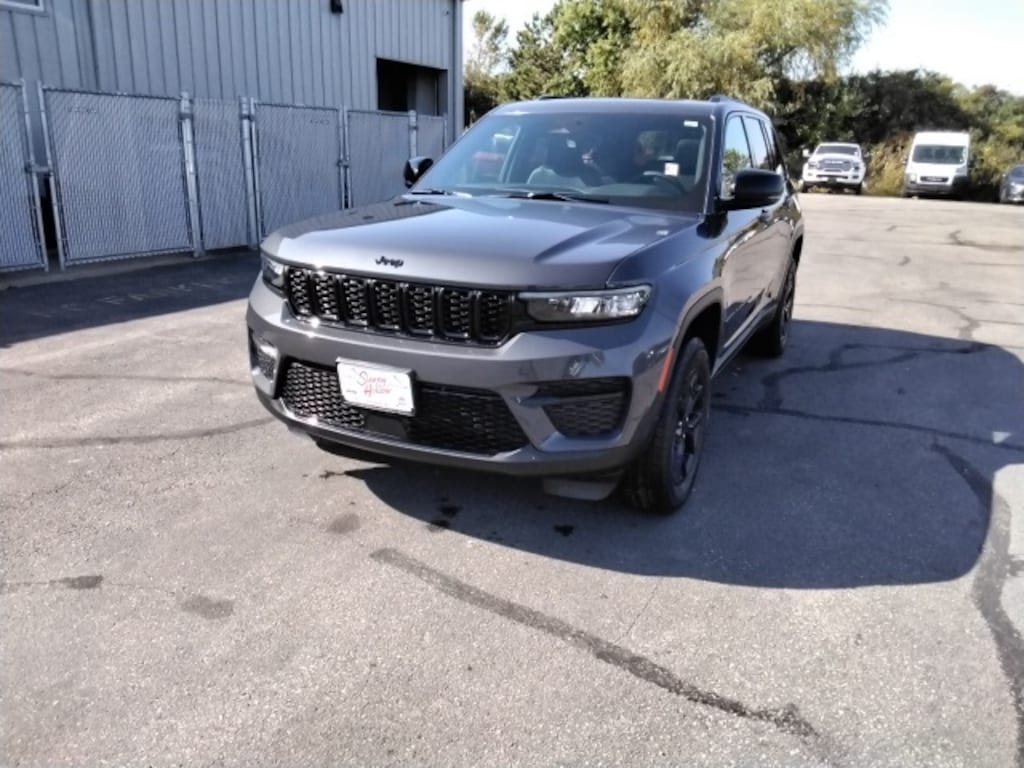 New 2025 Jeep Grand Cherokee ALTITUDE X 4X4 Sport Utility