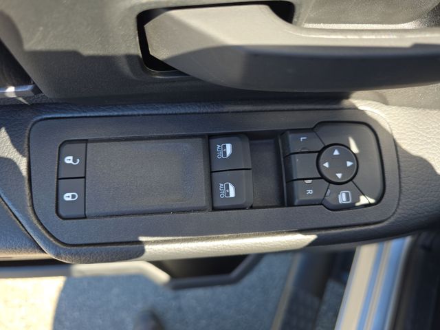 2026 RAM 3500 Tradesman - Photo 32
