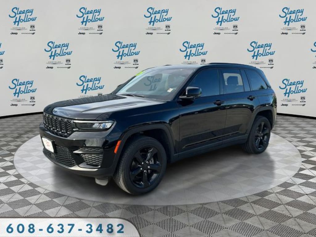 Used 2025 Jeep Grand Cherokee Laredo SUV