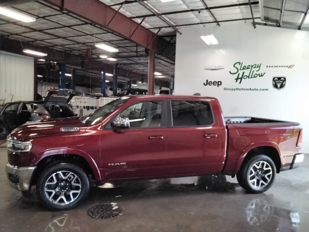 New 2025 Ram 1500 LARAMIE CREW CAB 4X4 5'7 BOX For Sale Viroqua WI