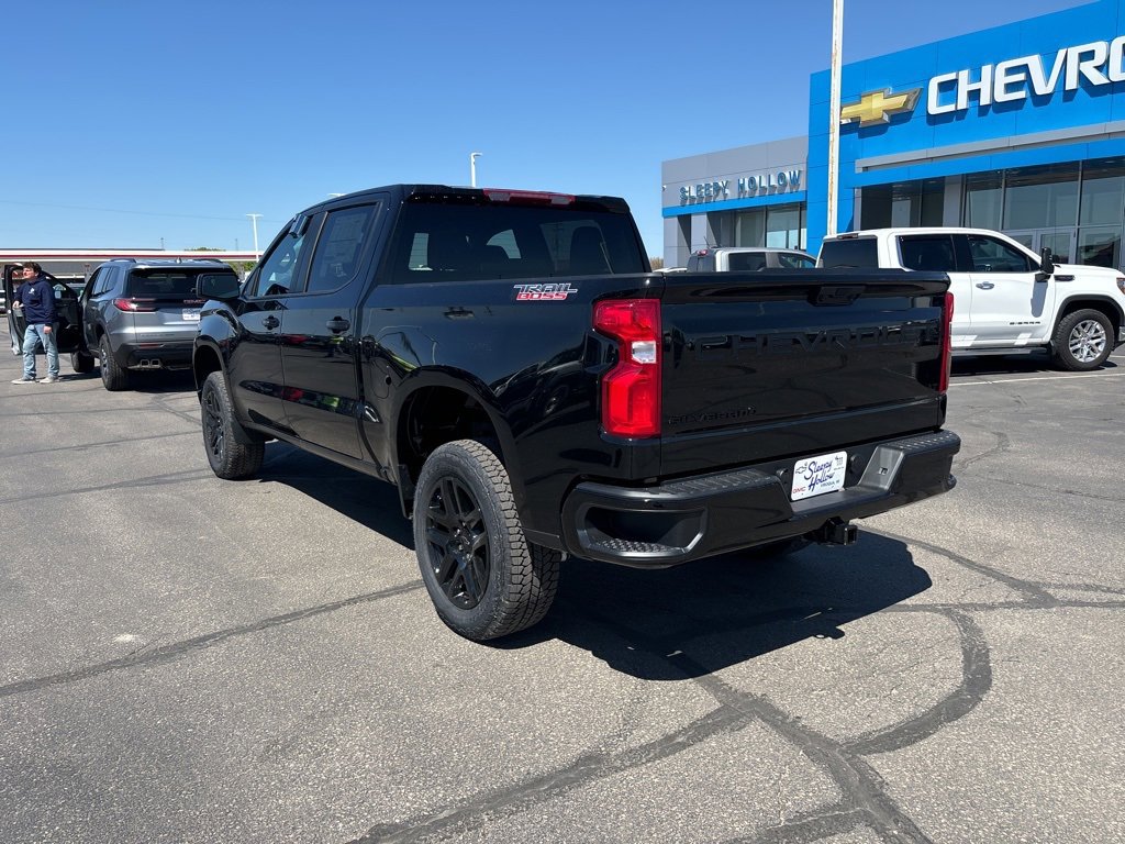 2025 Chevrolet Silverado 1500 LT Trail Boss photo 4