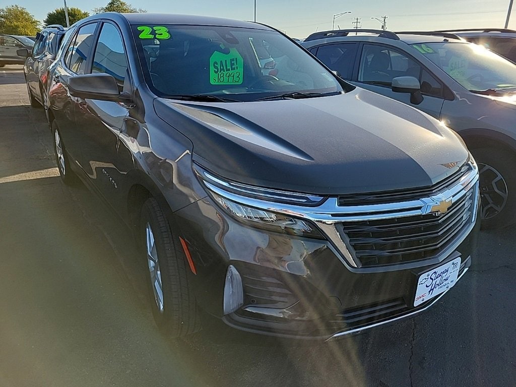 Used 2023 Chevrolet Equinox LT with VIN 3GNAXKEG3PL258146 for sale in Viroqua, WI