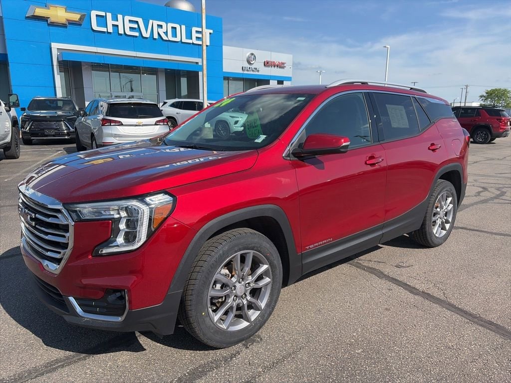 2024 GMC Terrain SLT AWD's photo
