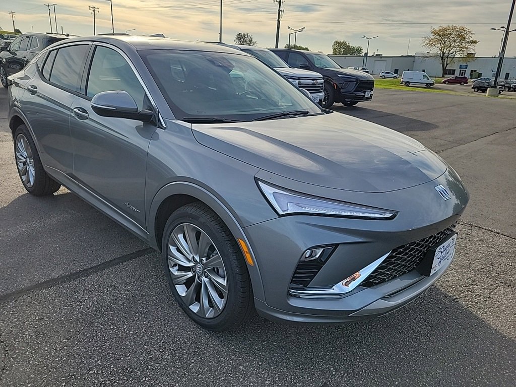 2025 Buick Envista Avenir photo 2