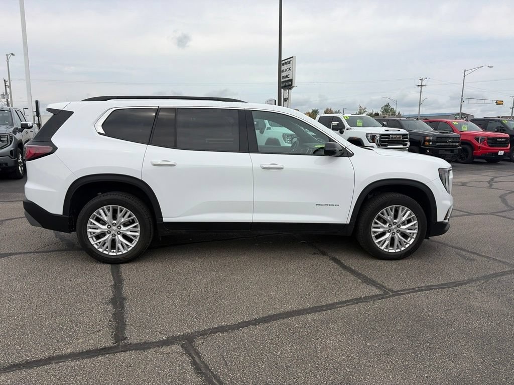 Used 2024 GMC Acadia Elevation SUV