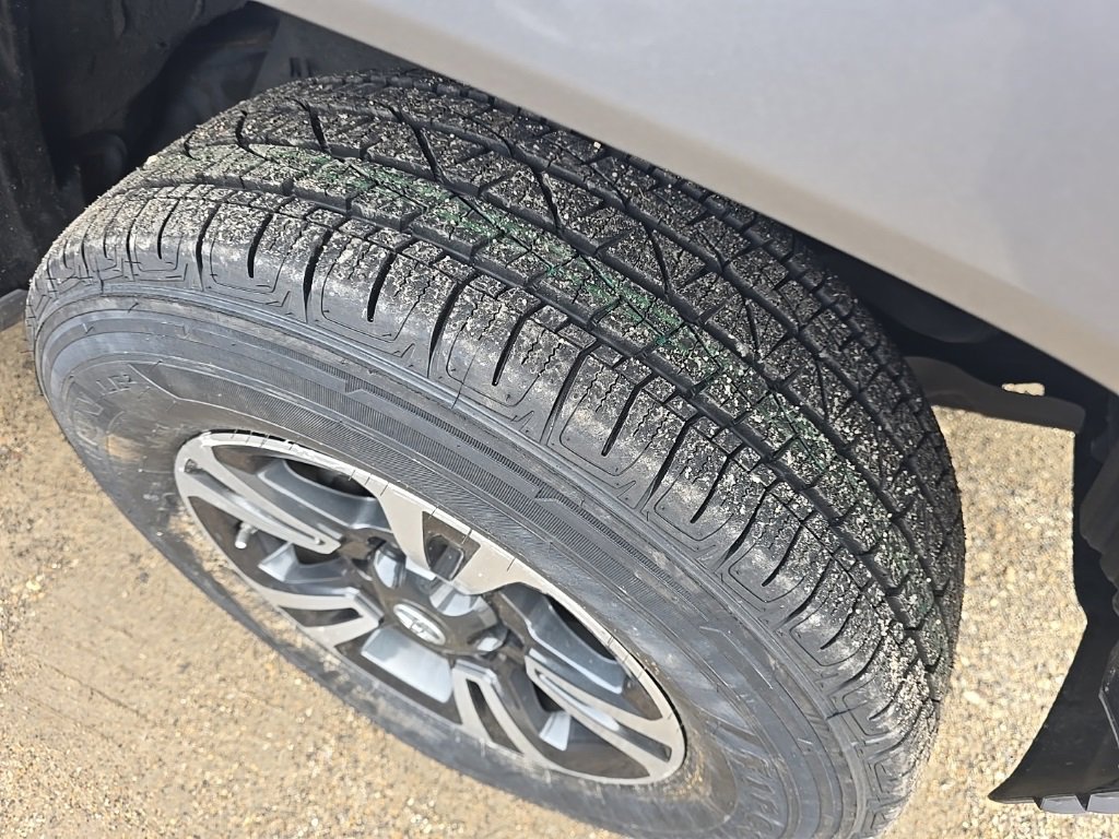 2019 Toyota Tacoma SR photo 3