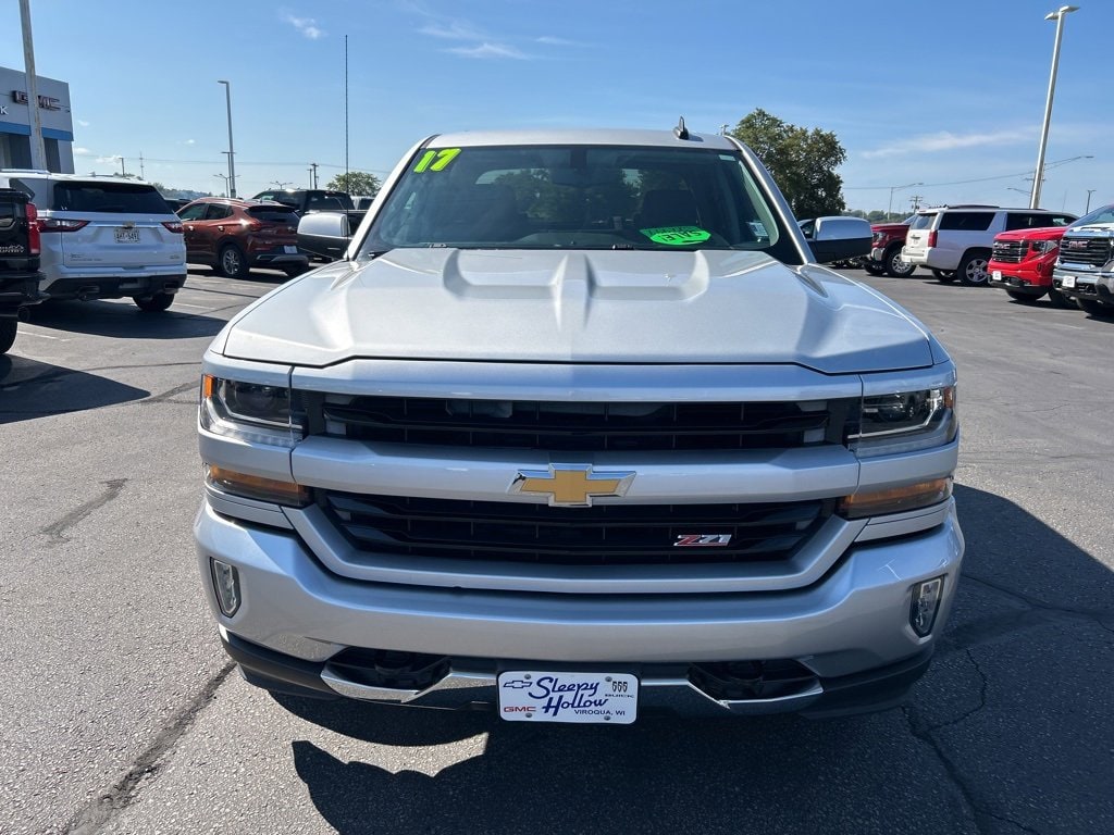 Used 2017 Chevrolet Silverado 1500 LT with VIN 3GCUKREC6HG183740 for sale in Viroqua, WI