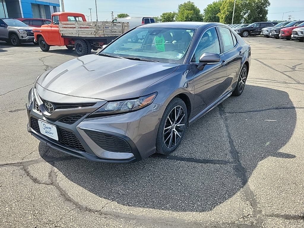 Used 2023 Toyota Camry SE Sedan