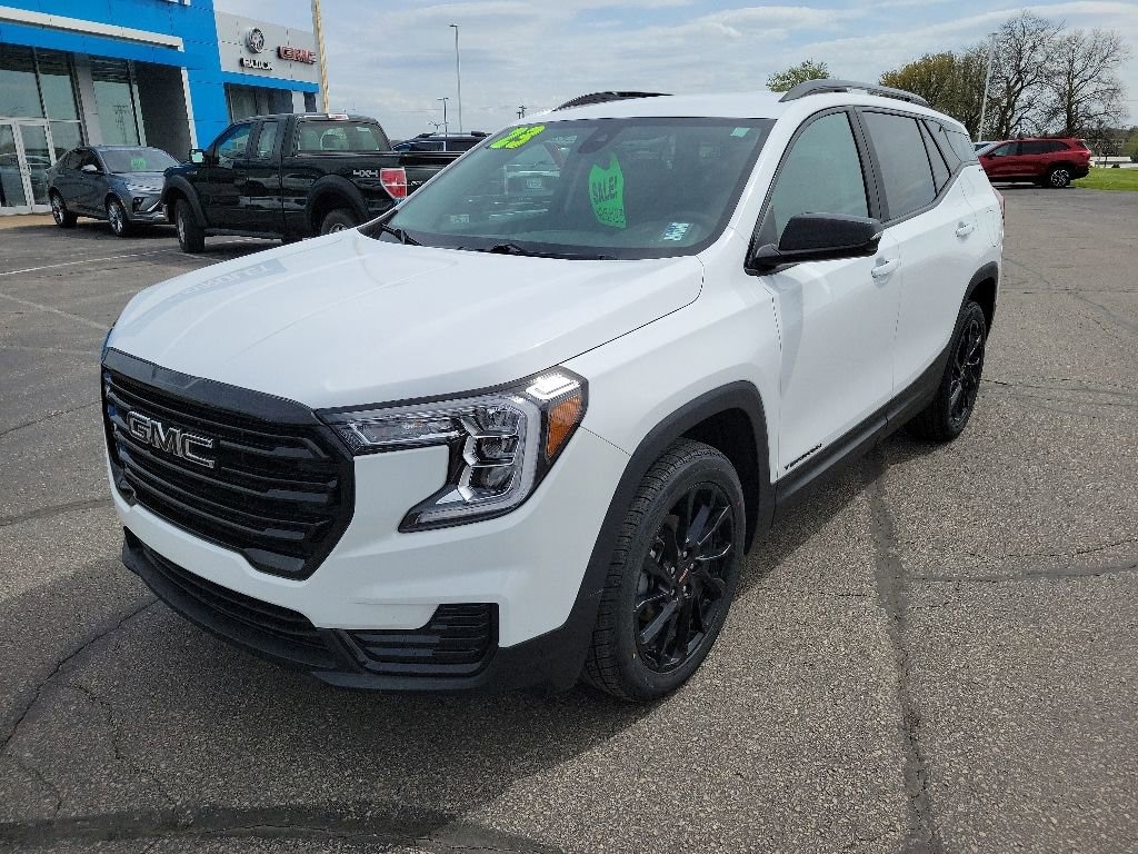 Used 2023 GMC Terrain SLE SUV