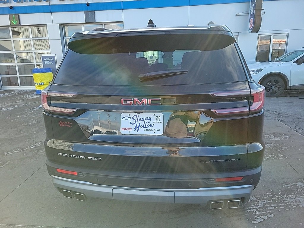 Used 2025 GMC Acadia Elevation SUV