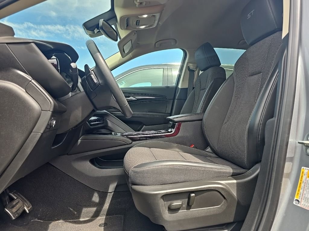 Used 2023 Buick Envision Preferred SUV