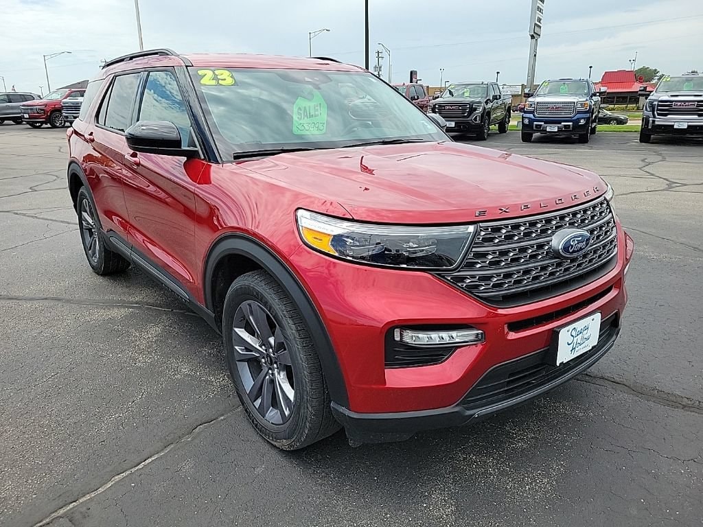 Used 2023 Ford Explorer XLT SUV