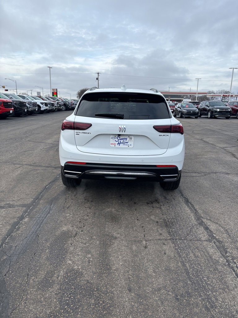 2025 Buick Envision Sport Touring photo 3