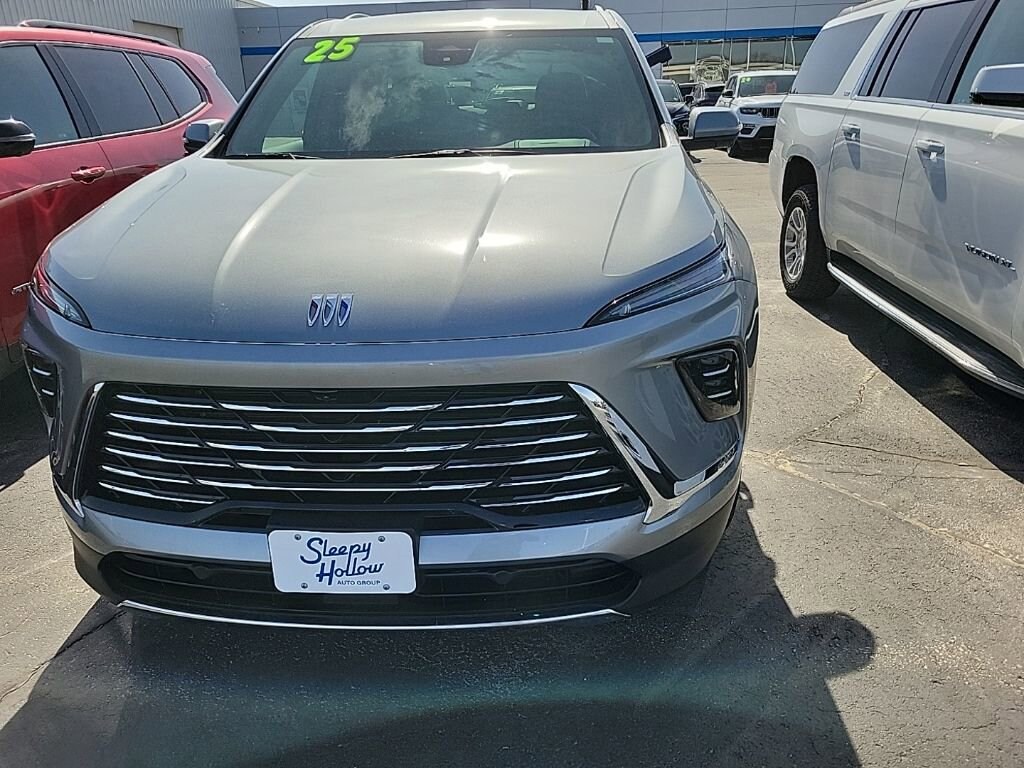 Used 2025 Buick Enclave Preferred SUV