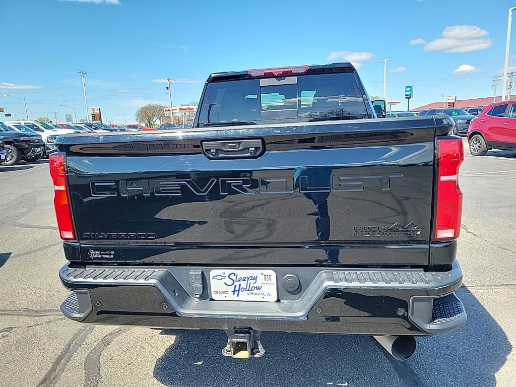 2024 Chevrolet Silverado 2500HD High Country photo 4