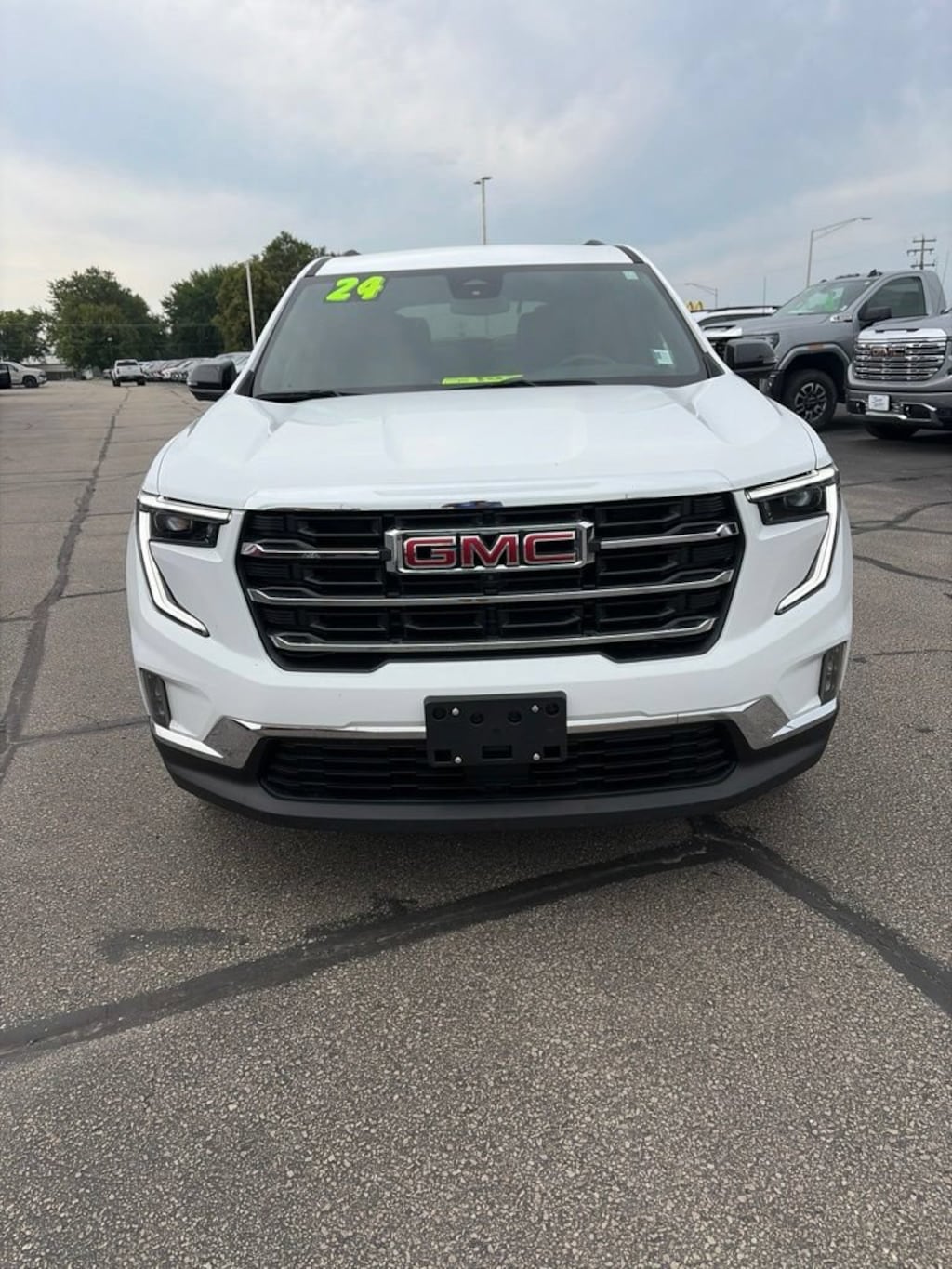 Used 2024 GMC Acadia Elevation SUV