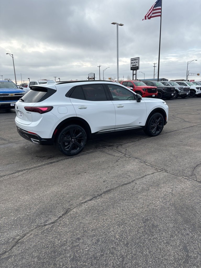 2025 Buick Envision Sport Touring photo 4