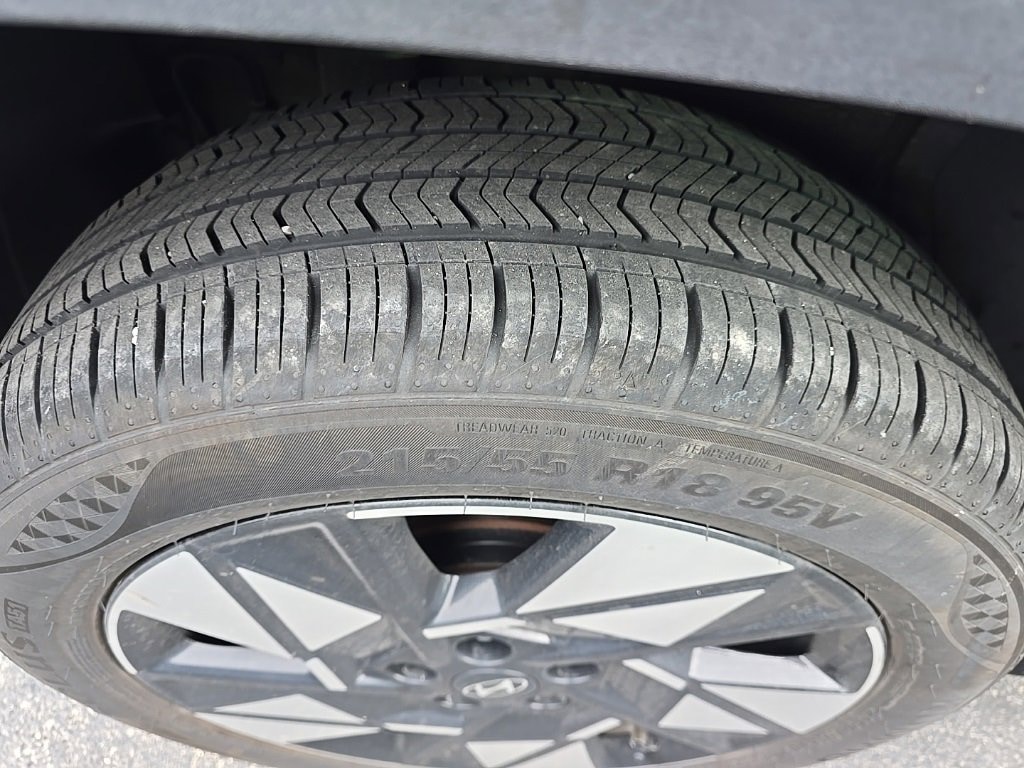 Used 2024 Hyundai Kona SEL