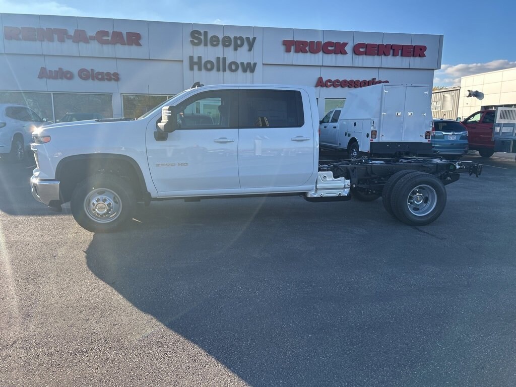 New 2026 Chevrolet Silverado 3500 HD Chassis Cab LT Truck