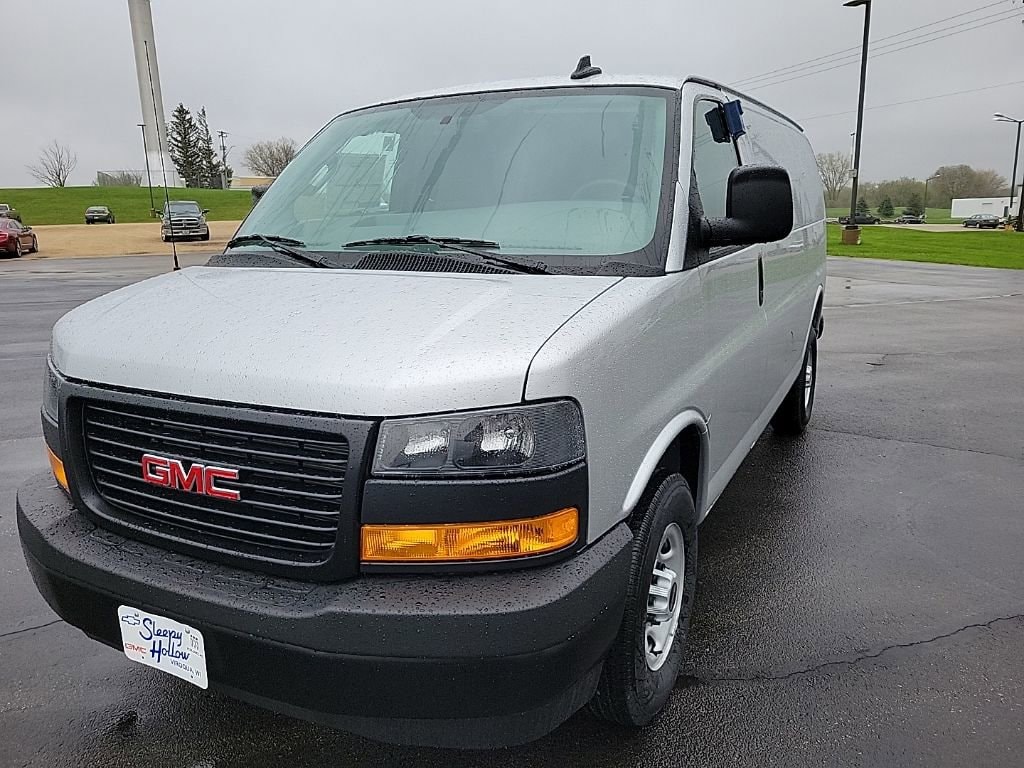 2025 GMC Savana Cargo