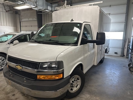2019 Chevrolet Express Cutaway 3500 Cutaway Van
