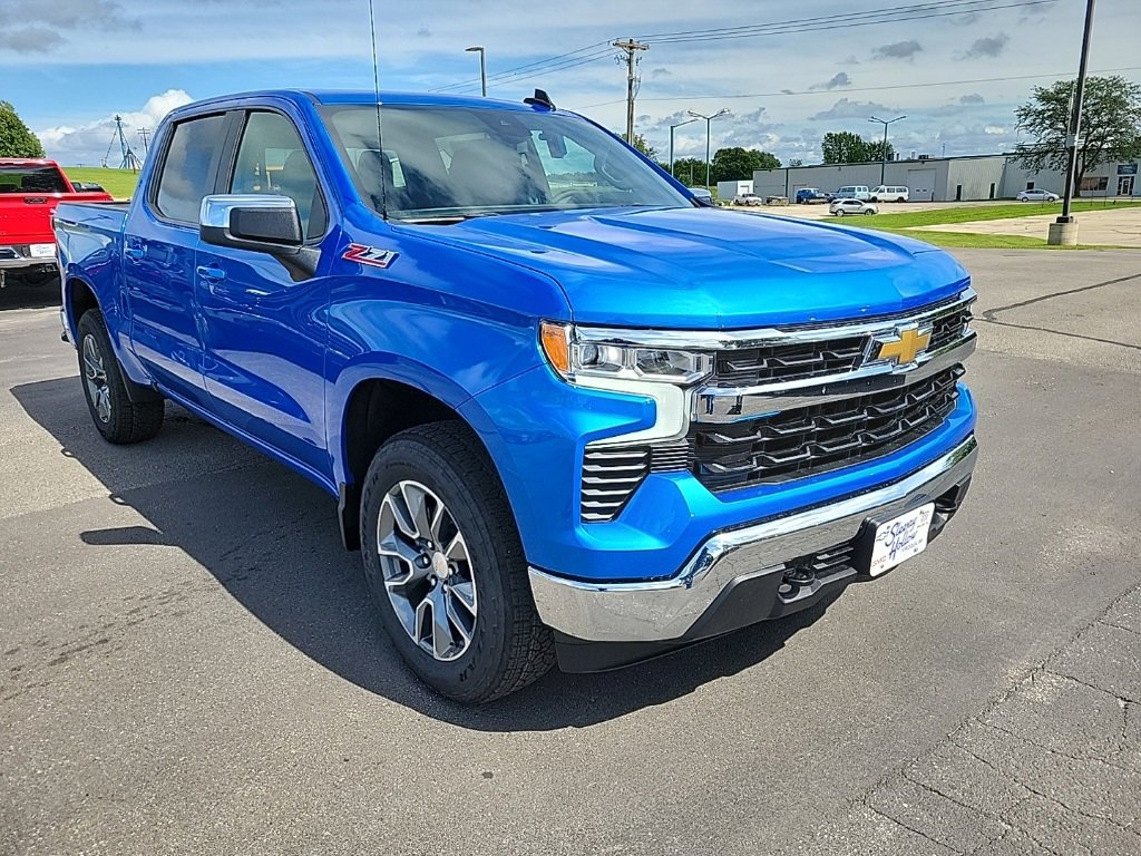 2026 Chevrolet Silverado 1500 LT photo 2