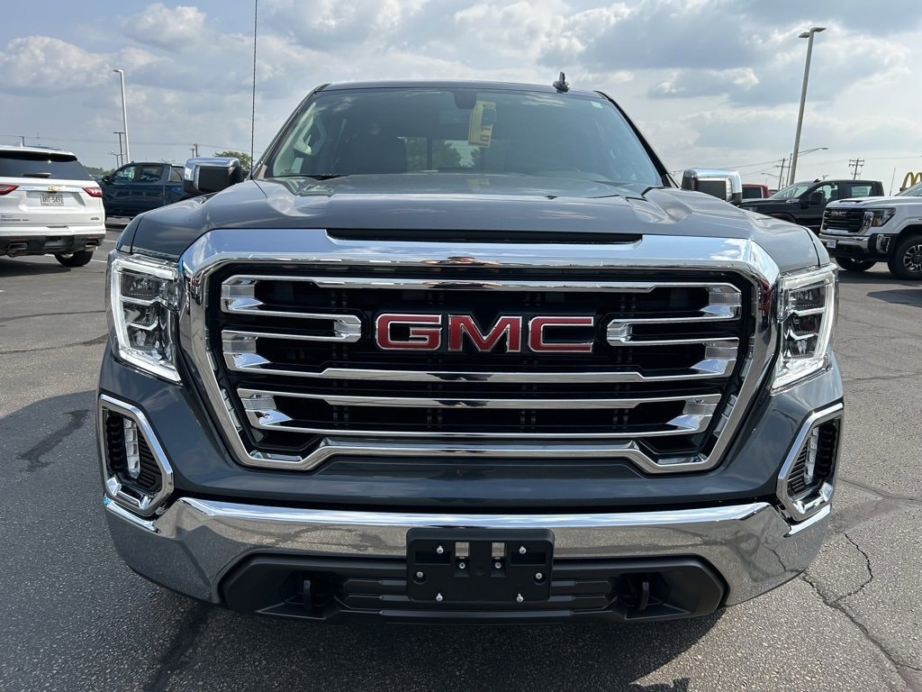 Used 2021 GMC Sierra 1500 SLT with VIN 1GTU9DED2MZ427692 for sale in Viroqua, WI