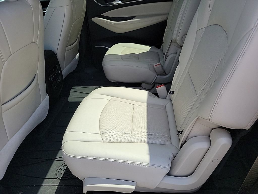 2023 Buick Enclave Essence - Photo 10