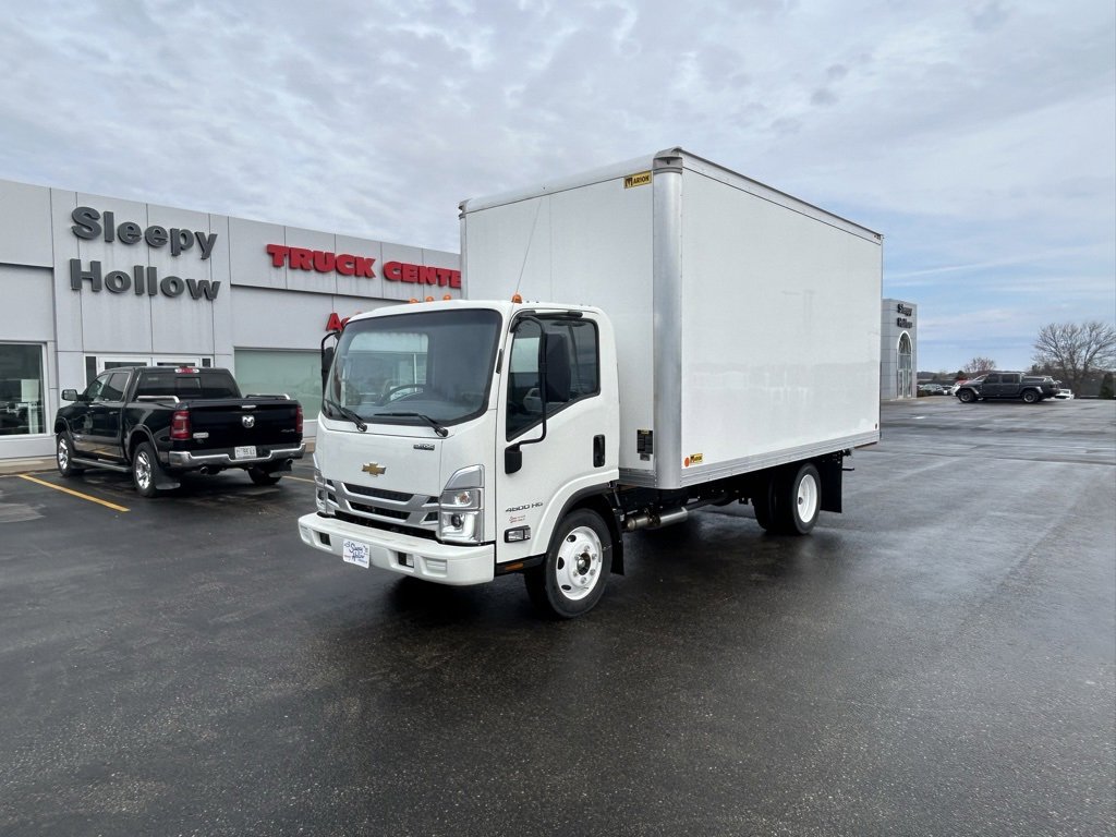 2025 Chevrolet Low Cab Forward Base's photo